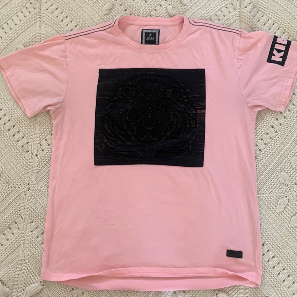 CR-24 Bordo Cromato T-shirt Men's Pink Black Embossed Front Logo Size Large
